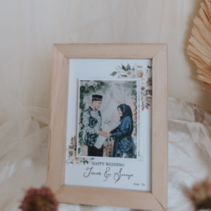 Lily Frame